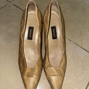 Bally Yellow-Tan Snake-Print Pointed Toe Heels